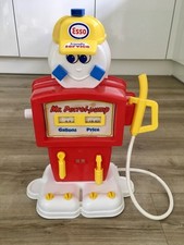 Vintage Triang mr petrol pump