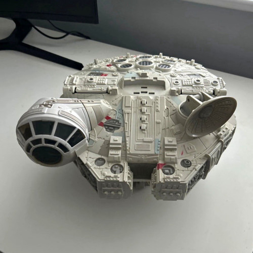 Star wars millennium falcon - wars,