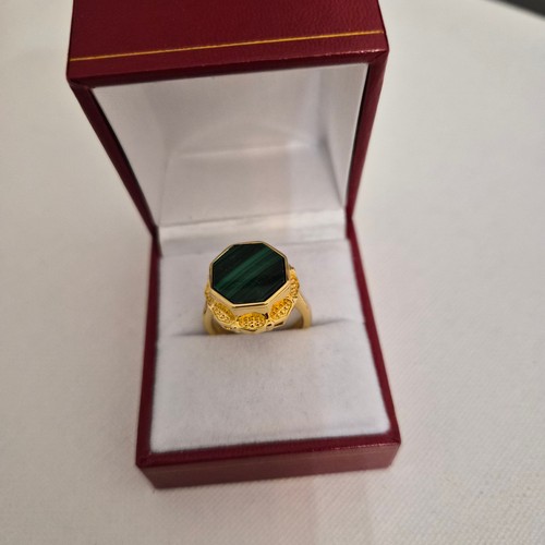 Octillion cut malachite - octillion,
