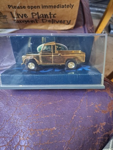 Corgi toy gold land rover - toy,