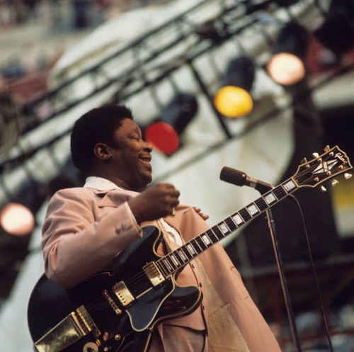 American singer and guitarist - american,