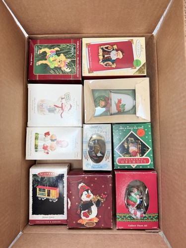Lots ornaments hallmark - 10,
