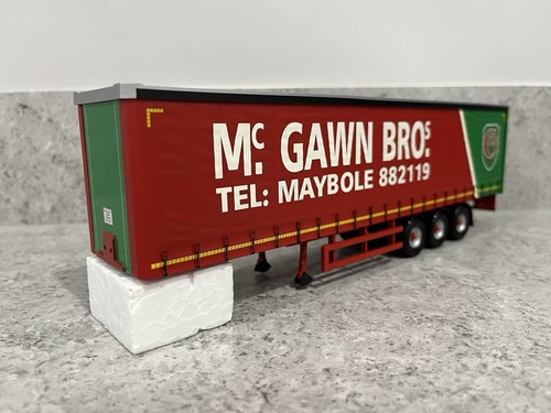 Corgi tri axle curtainside - tri-axle,