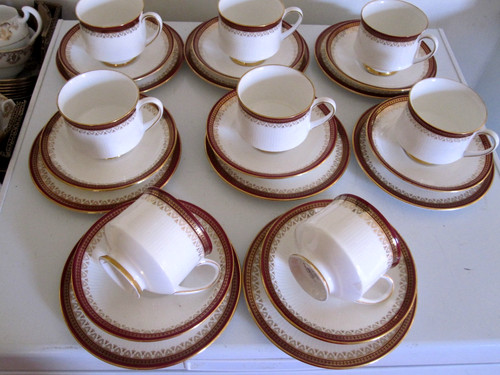 Royal albert holyrood bone - royal,