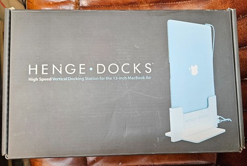 Henge docks vertical - dock, for