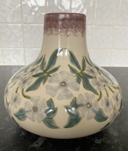 Cobridge art pottery - ,
