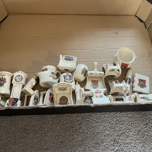 Crested china massive - crested, lot