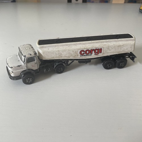 Corgi juniors mercedes benz - juniors,
