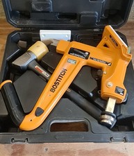 Bostitch MFN-201  Manual Flooring Nailer 38-50mm with Hammer and Hard Case.