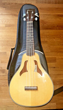 Clearwater Ukelele Model No.UCW7V/PU in Softcase (approx 23 inch)