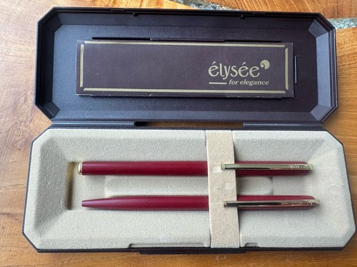 Elysee matte burgundy fountain - matte,