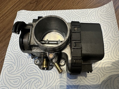 Saab throttle body - saab,