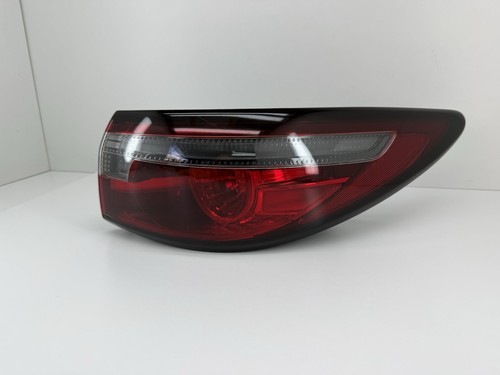 Mazda saloon right led rear - 6,