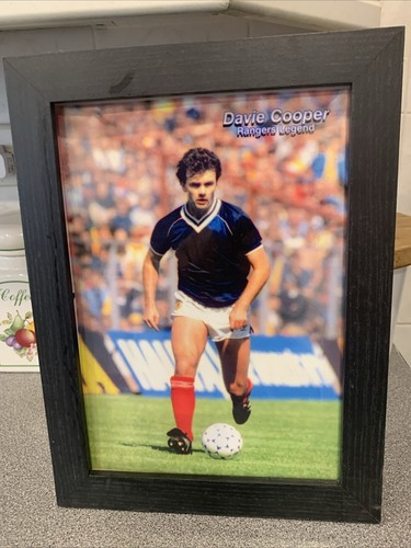Davie cooper rangers legend - davie,