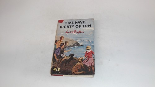 Five have plenty of fun - have,
