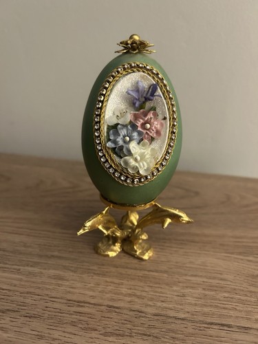 Hand made decorative egg - hand,
