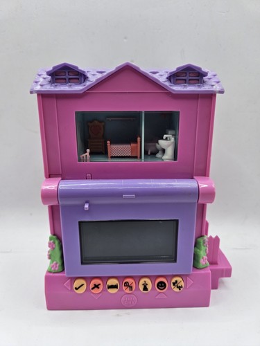 Pixel chix story - story, house