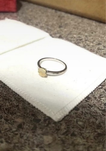 Ethiopian opal 10ct white - 10ct,
