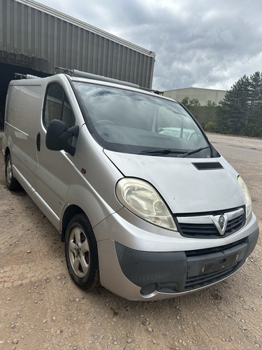 Breaking vauxhall vivaro - *breaking*,