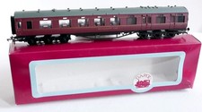 DAPOL (OO) GAUGE  E2 BR MAROON RESTAURANT CAR (12 WHEEL) M239M (BOXED)