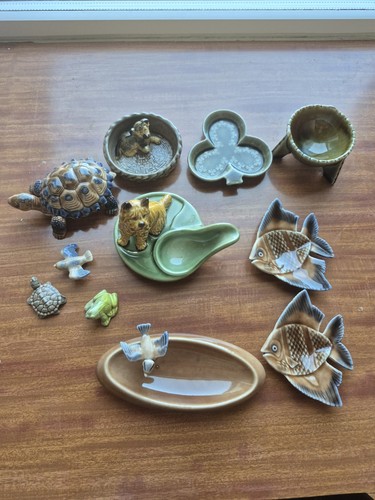 Wade pottery figurines set - wade,