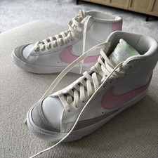Size 5.5 Nike Blazer Mid 77 (GS) Summit White/ Pink Foam DA4086 106