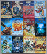 TERRY PRATCHETT BOOK
