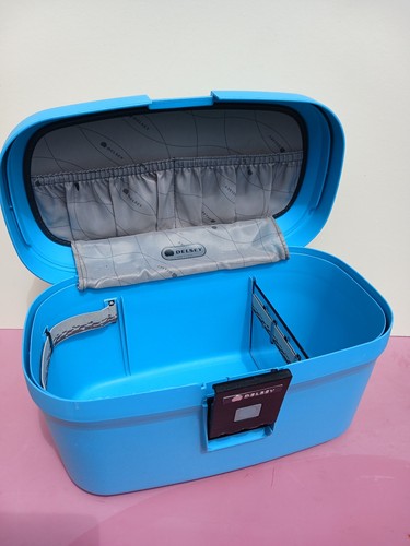 Vintage delsey vanity - vintage, travel