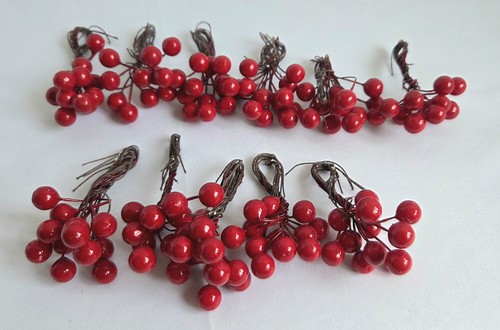 Small artifical holly - 11, x
