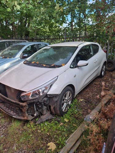2014 kia ceed petrol - 1.4,
