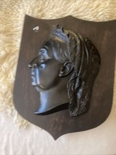 QUEEN VICTORIA Antique Wall