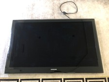 SAMSUNG HD TV 46 INCH WITH WALL BRACKET AND REMOTE CONTROL