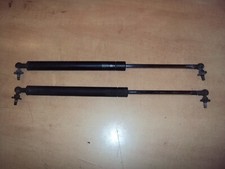 1998 Toyota Land Cruiser Amazon J 100 KYB Bonnet Struts Rams