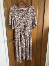 Fat Face Floral V Neck Summer