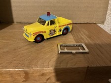 CORGI MORRIS MINOR PICK-UP