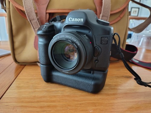 Canon eos classic 8mp - canon,