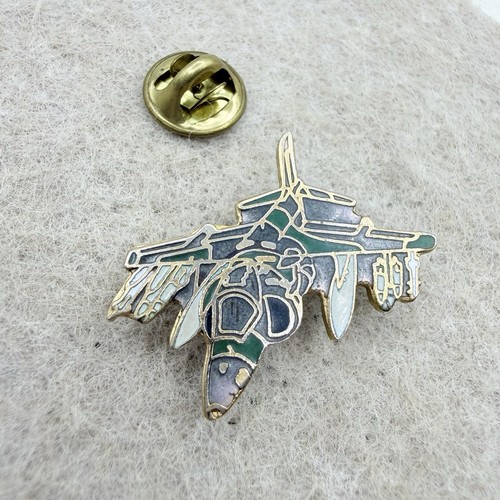 Vintage gold tone enamel 8 - vintage,