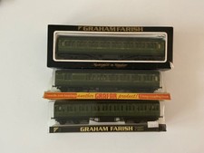 THREE GRAHAM FARISH SOUTHERN REGION 00 GAUGE CARRIAGES
