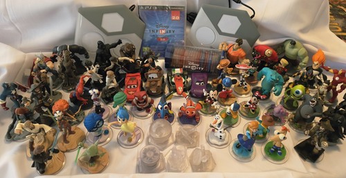 Disney infinity bundle - 60+,