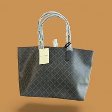 By Malene Birger Abigail