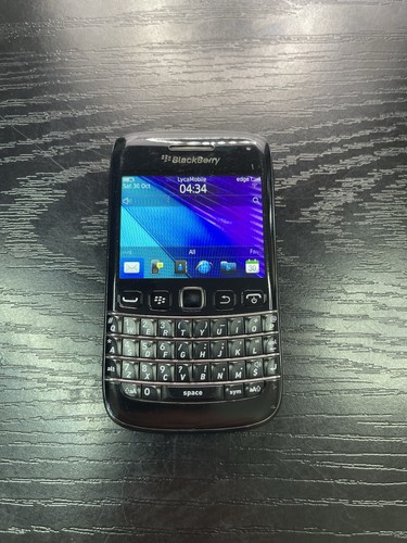 Blackberry bold 9790 - blackberry, retro