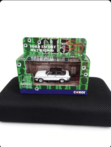 Corgi escort mk2 rs2000 - corgi,