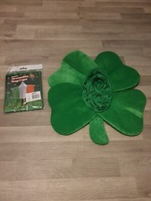 IRISH FLAG CAPE AND 4 LEAF