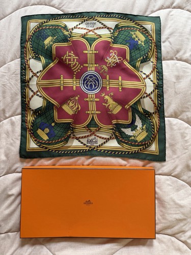 Hermes grande tenue - grande, 100%