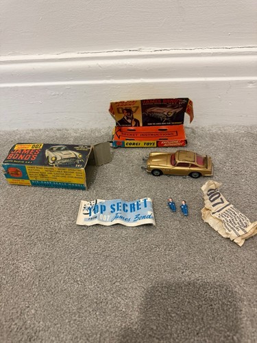 Corgi toys 261 james bond - corgi,