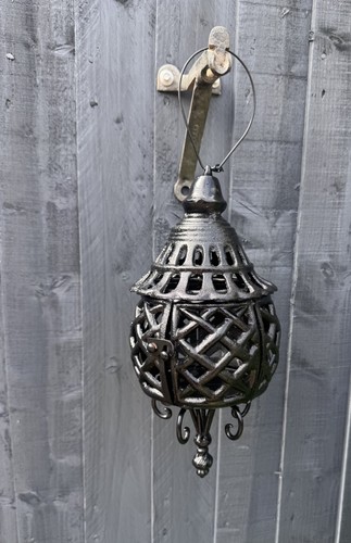 Vintage iron hanging - vintage, pagoda