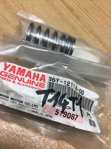 Yamaha 36y 12114 valve - 36y-12114-00,