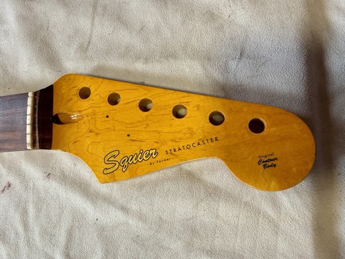 Squier fender stratocaster - fender,
