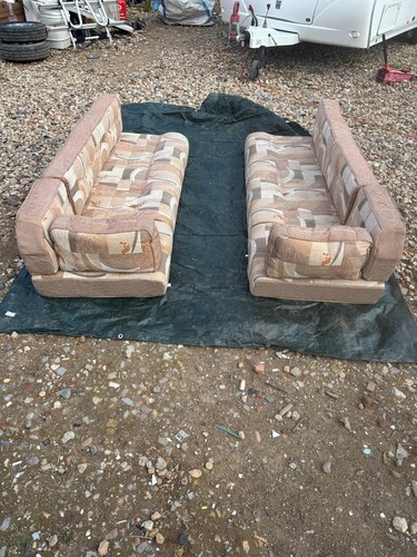 Caravan motorhome berth - 2,