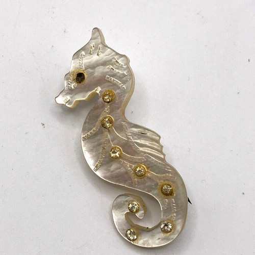 Antique seahorse brooch - , carved